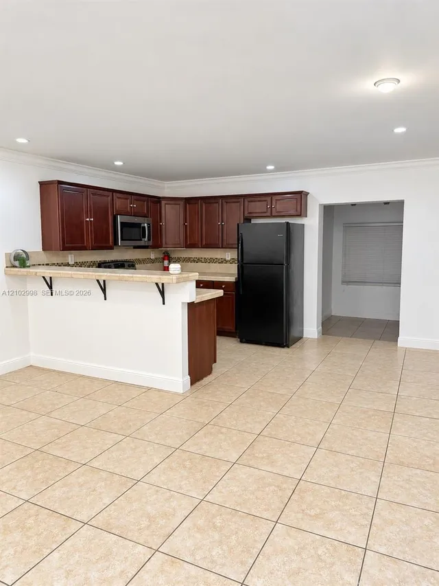 2-bedroom rental at 332 NE 110th Terrace #332, Miami