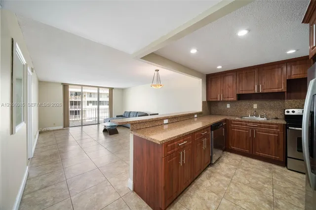 1-bedroom rental at 16710 NE 9th Avenue #705, North Miami Beach