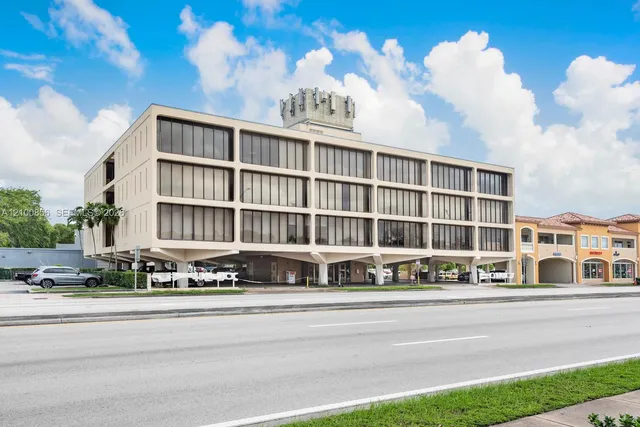 Commercial at 420 S Dixie Highway #4J, Coral Gables