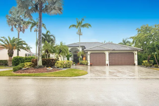 5-bedroom home at 5062 Kensington Circle, Coral Springs