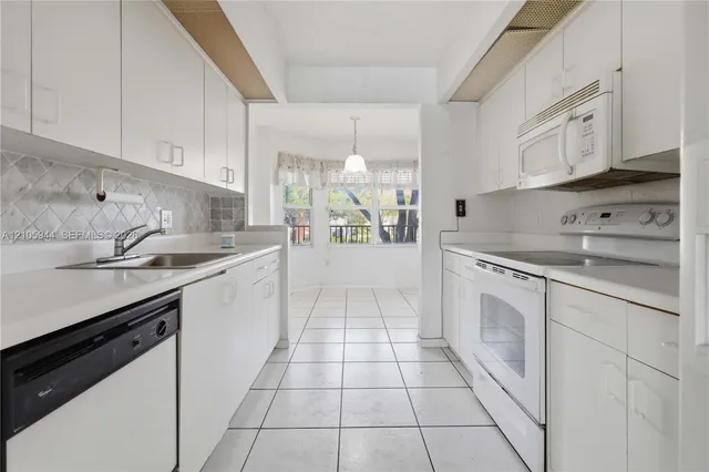 2-bedroom home at 701 SW 141st Avenue #203R, Pembroke Pines