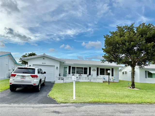 2-bedroom home at 8225 NW 12th Court, Plantation