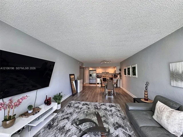 1-bedroom home at 19370 Collins Avenue #225, Sunny Isles Beach