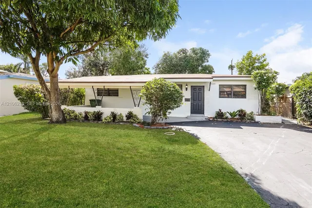3-bedroom rental at 7000 SW 12th Street, Pembroke Pines