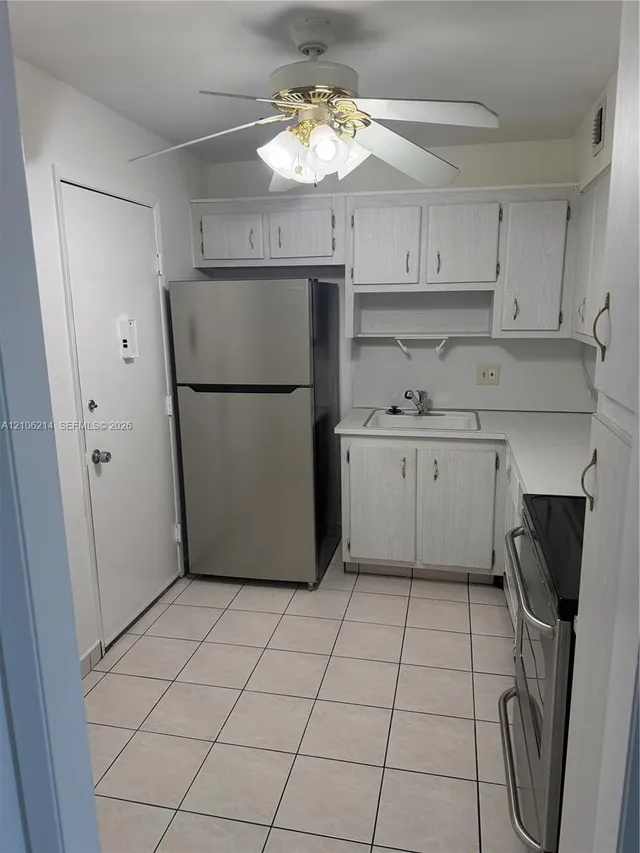 1-bedroom rental at 2841 NE 163rd Street #305, North Miami Beach