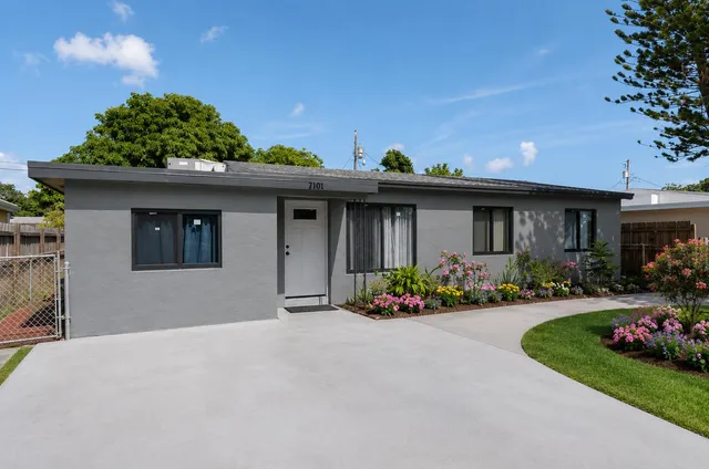 4-bedroom home at 2101 WELLINGTON Road, West Palm Beach
