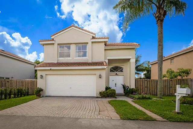 4-bedroom home at 6666 Saltaire Terrace, Margate