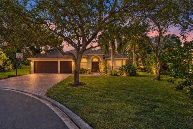 5-bedroom home at 6717 NW 107th Way, Parkland