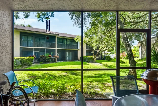2-bedroom home at 9505 NW 2nd Place, Coral Springs