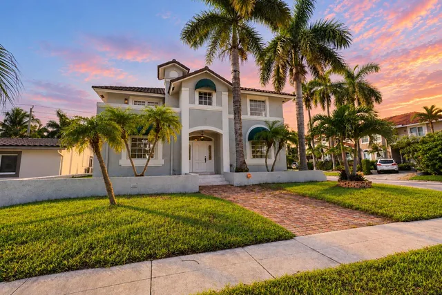 5-bedroom home at 851 N 11TH Avenue, Hollywood