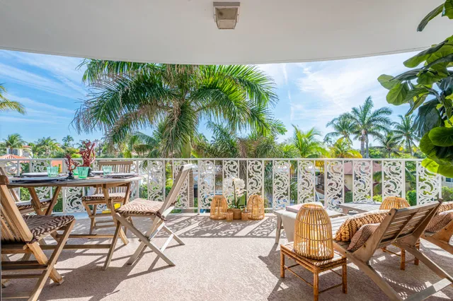 2-bedroom home at 227 AUSTRALIAN #0035, Palm Beach
