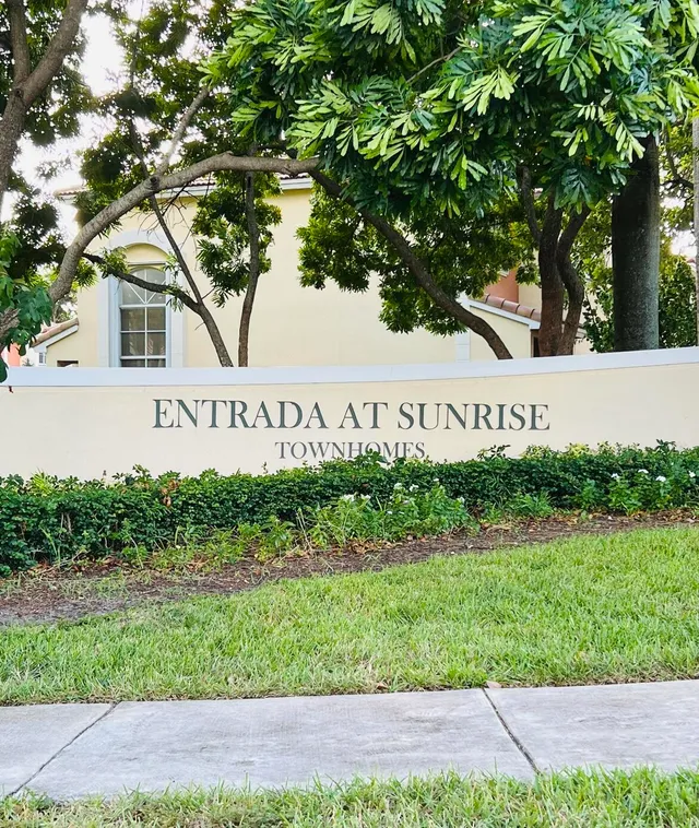 3-bedroom rental at 11415 NW 34TH Place, Sunrise