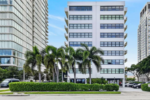 2-bedroom rental at 1501 S Flagler Drive #2g, West Palm Beach