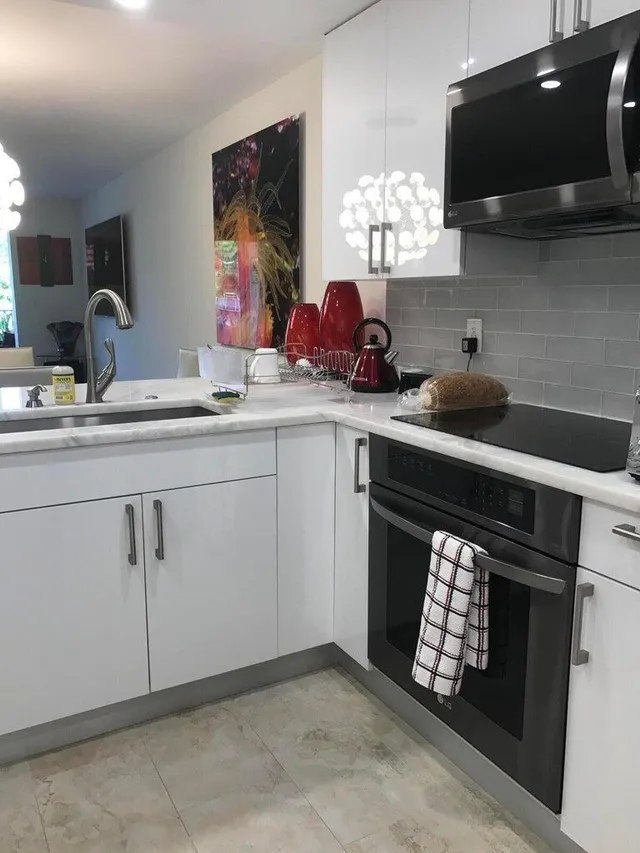 2-bedroom rental at 2515 NE 2ND Court #201, Boynton Beach