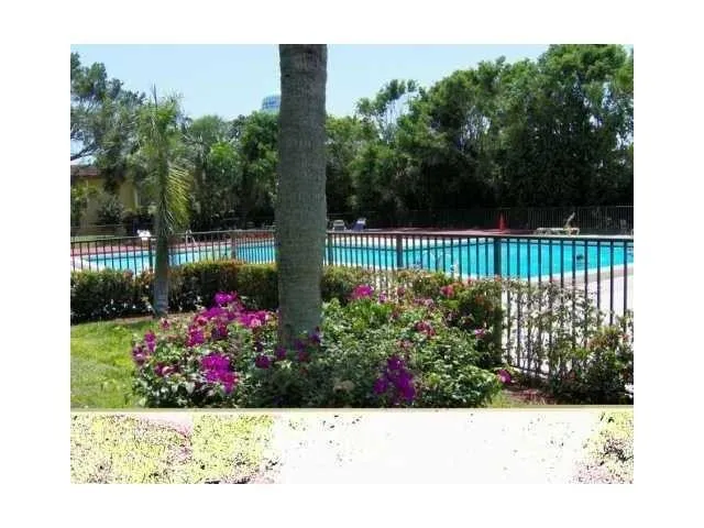 2-bedroom rental at 733 SE 1ST Way #302, Deerfield Beach