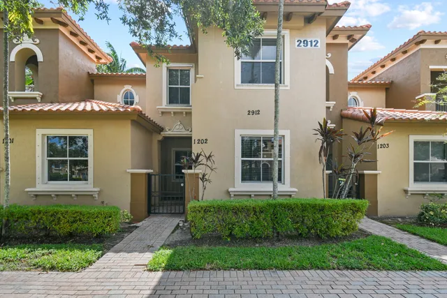 3-bedroom rental at 2912 Hidden Hills Road #1202, West Palm Beach