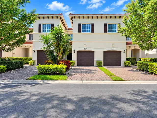 3-bedroom rental at 367 SE 1ST Drive, Deerfield Beach