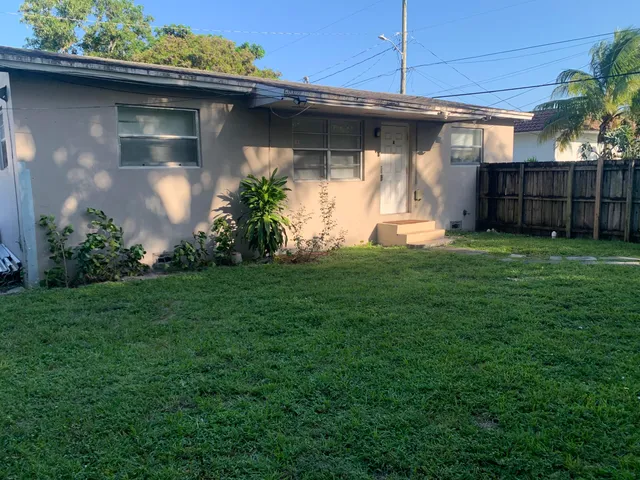1-bedroom rental at 1916 SCOTT Street #A, Hollywood