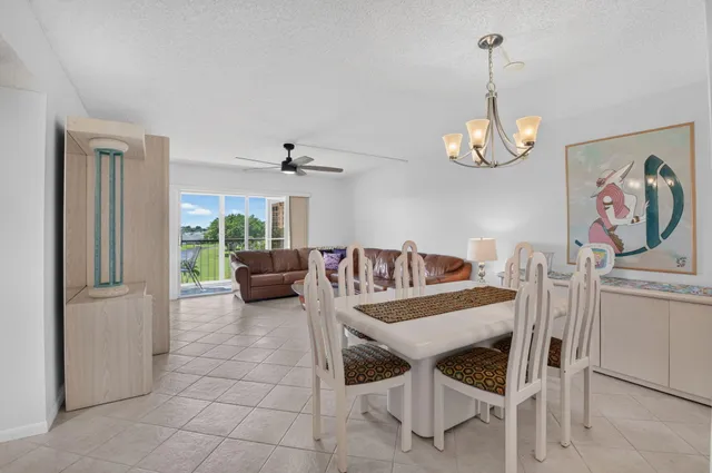 2-bedroom rental at 6936 HUNTINGTON Lane #403, Delray Beach