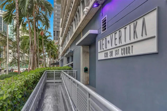 1-bedroom home at 690 SW 1st Court #1828, Miami
