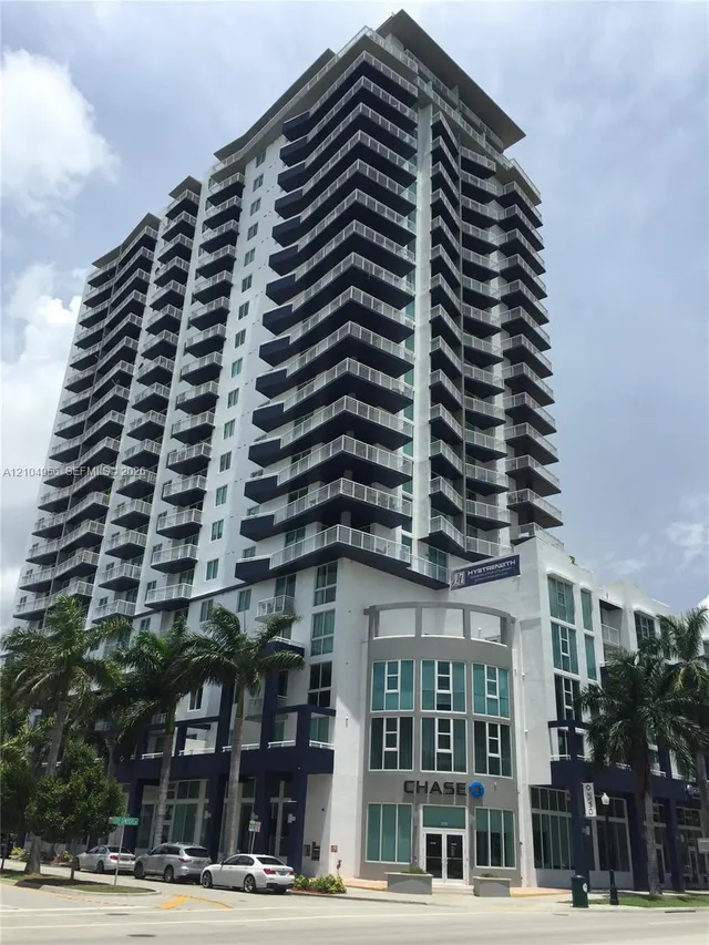 1-bedroom home at 275 NE 18th Street #305, Miami