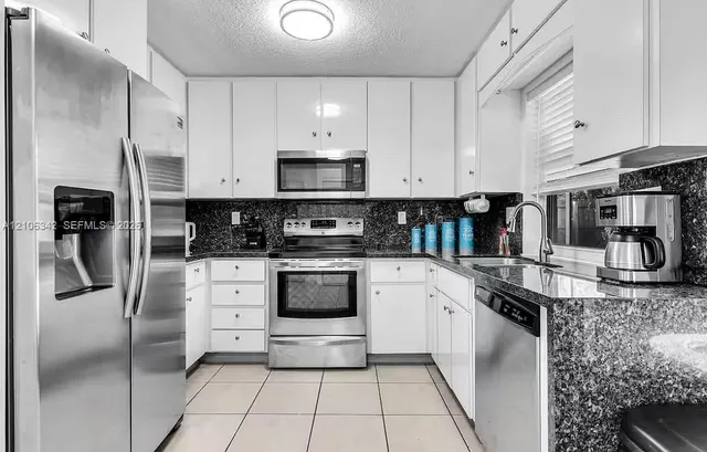 4-bedroom rental at 6291 Harding Street, Hollywood