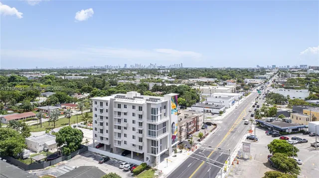 2-bedroom rental at 475 NE 125th #705, North Miami