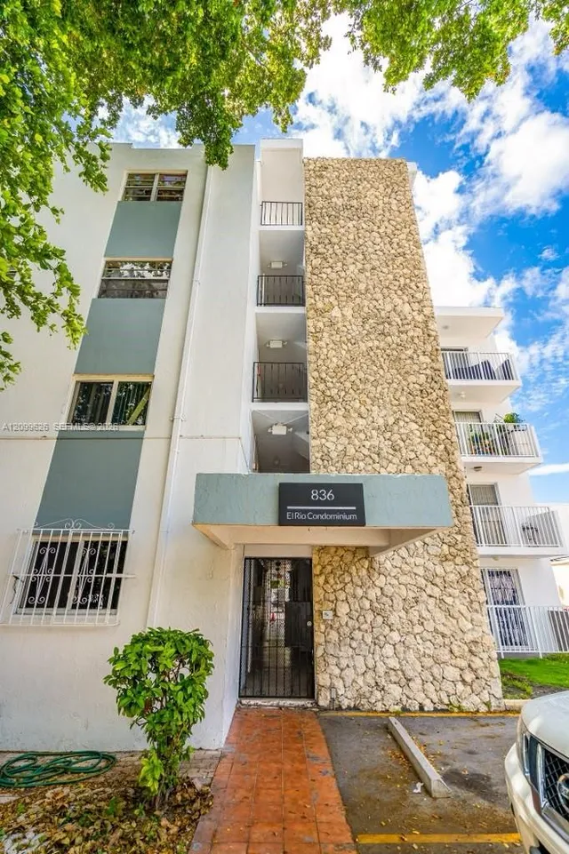2-bedroom rental at 836 SW 1st Street #403, Miami