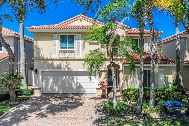 4-bedroom rental at 1065 Weeping Willow Way #0, Hollywood