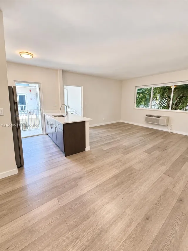 1-bedroom rental at 1525 Michigan Avenue #12, Miami Beach