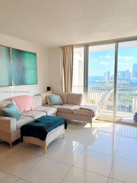 1-bedroom rental at 1750 N Bayshore Drive #2510, Miami