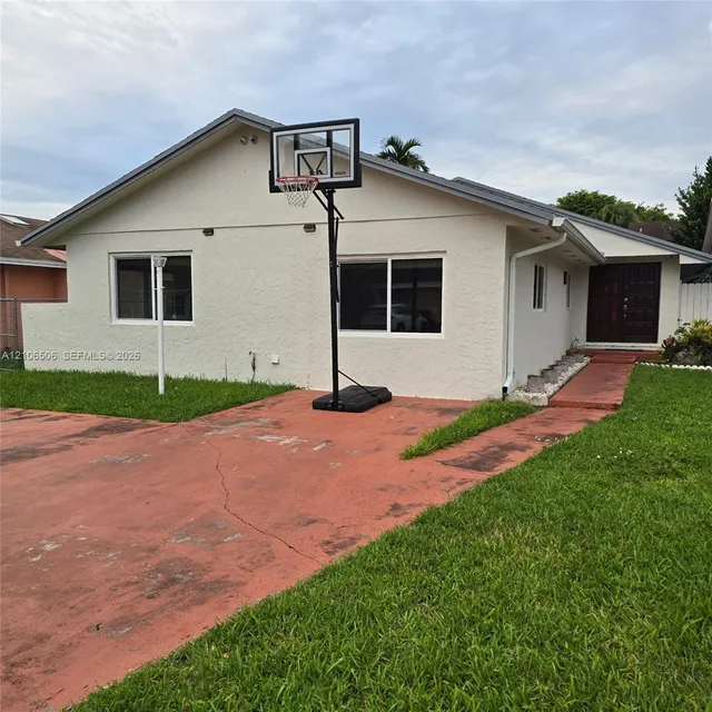 4-bedroom rental at 3459 SW 113th Court #3459, Miami