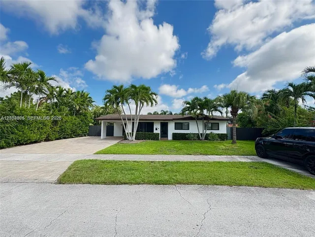 4-bedroom rental at 10431 SW 54th Street #10431, Miami