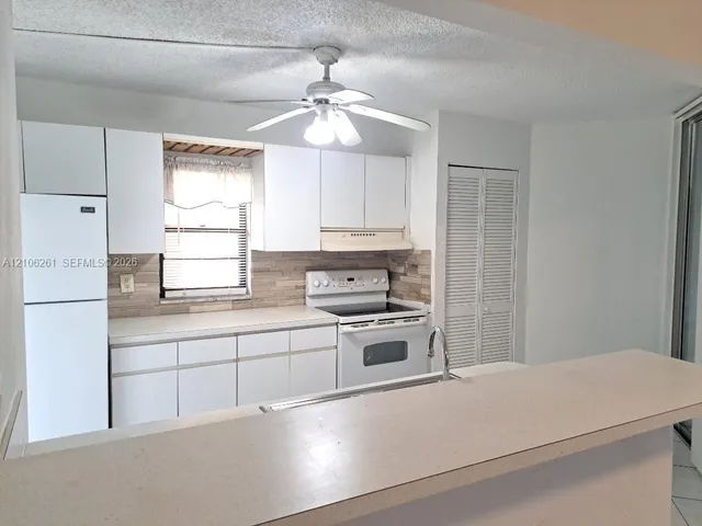 2-bedroom rental at 3100 N Pine Island Road #104, Sunrise