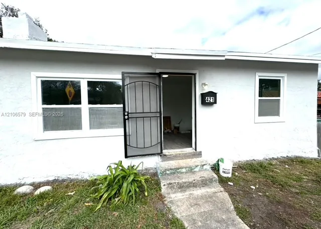2-bedroom rental at 421 NW 77th Street, Miami