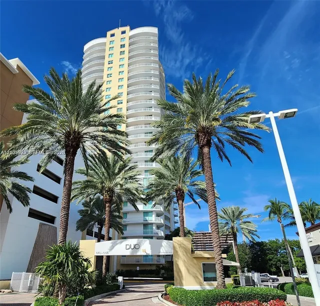 1-bedroom rental at 1755 E Hallandale Beach Boulevard #704E, Hallandale Beach
