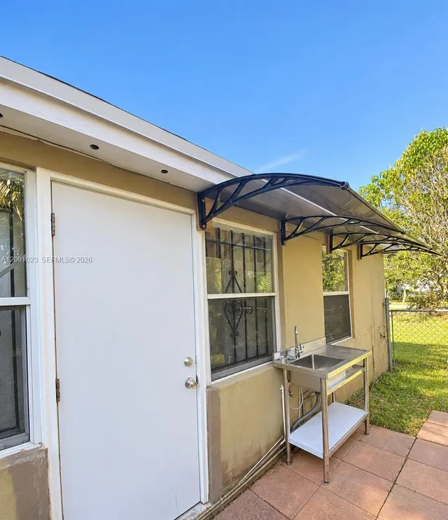 3-bedroom rental at 15 NE 150th Street #A, Miami