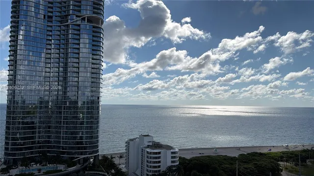 2-bedroom rental at 100 Bayview Drive #2108, Sunny Isles Beach