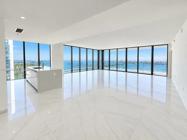 4-bedroom rental at 725 NE 24 #5401, Miami