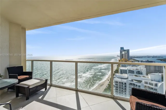 1-bedroom rental at 16699 Collins Avenue #4110, Sunny Isles Beach