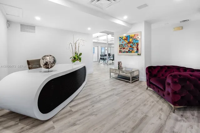 Commercial at 1680 Michigan Avenue #PH5, Miami Beach