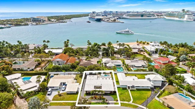 3-bedroom home at 2208 Anchor Drive, Fort Lauderdale