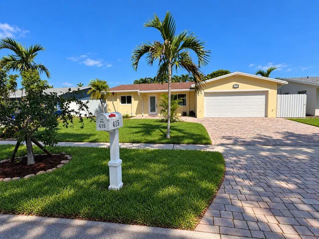 2-bedroom home at 415 SE 4th Terrace, Dania Beach