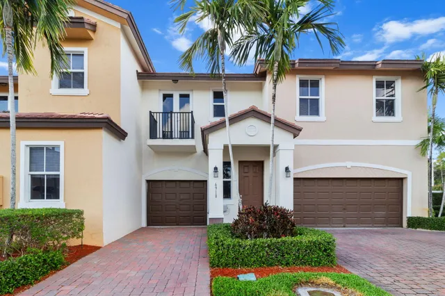 3-bedroom rental at 6918 LONG PINE Circle, Coconut Creek
