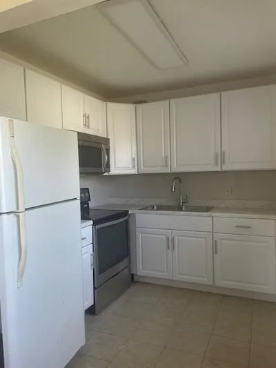 2-bedroom rental at 72 SHEFFIELD C #72, West Palm Beach