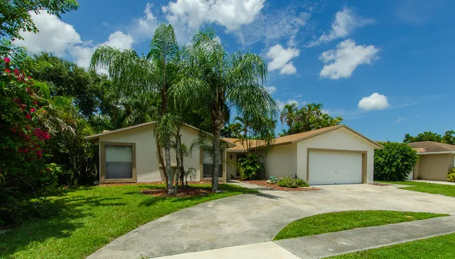 3-bedroom rental at 10953 Winding Creek Lane, Boca Raton
