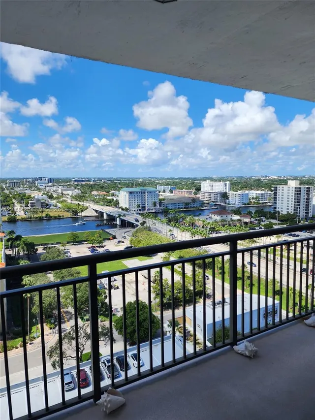 1-bedroom home at 3031 N Ocean Boulevard #1801, Fort Lauderdale