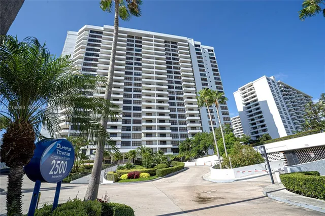 2-bedroom home at 2500 Parkview Drive #2020, Hallandale Beach