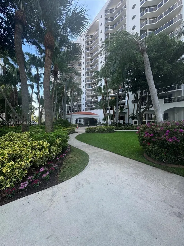 2-bedroom home at 3610 Yacht Club Drive #215, Aventura