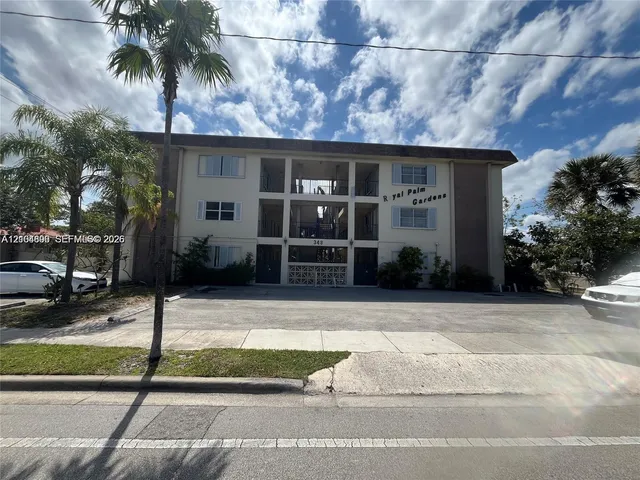 1-bedroom rental at 348 S Federal Highway #3, Dania Beach